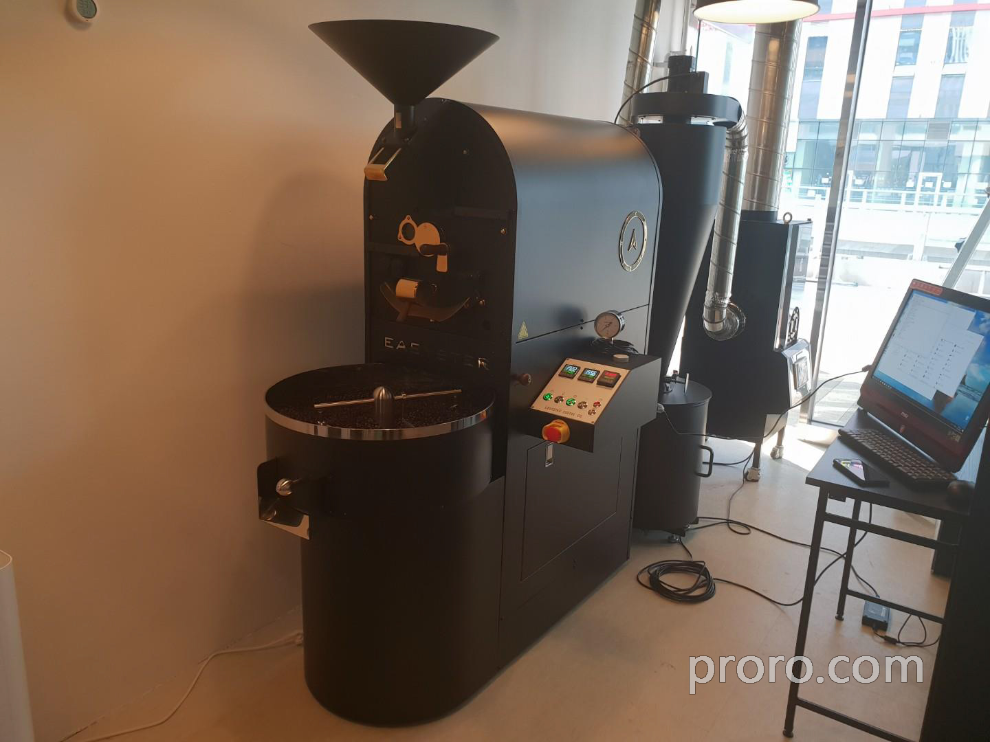 EASYSTER 咖啡烘焙机 咖啡烘焙烟处理 后燃机 安装案例 - Soho Coffee Factory咖啡工作室照片