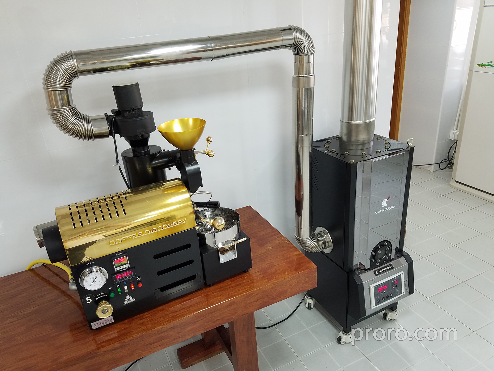 FUJIROYAL 富士皇家 DISCOVERY 小富士咖啡烘焙机 消烟消味 后燃机 安装案例。