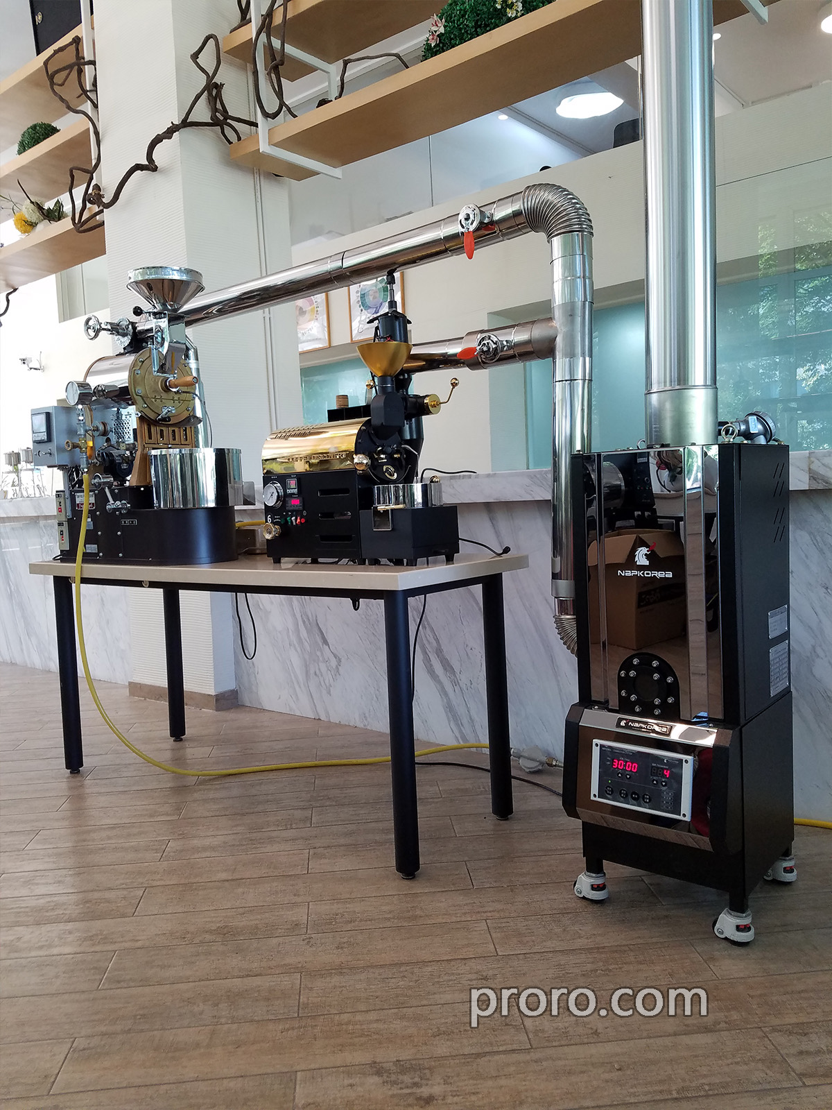 FUJIROYAL 富士皇家 1公斤 DISCOVERY咖啡烘焙机 并联方式 安装 后燃机 案例。
