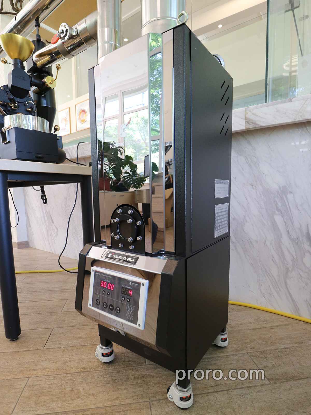  FUJIROYAL 富士皇家 1公斤 DISCOVERY咖啡烘焙机 并联方式 安装 后燃机 案例。